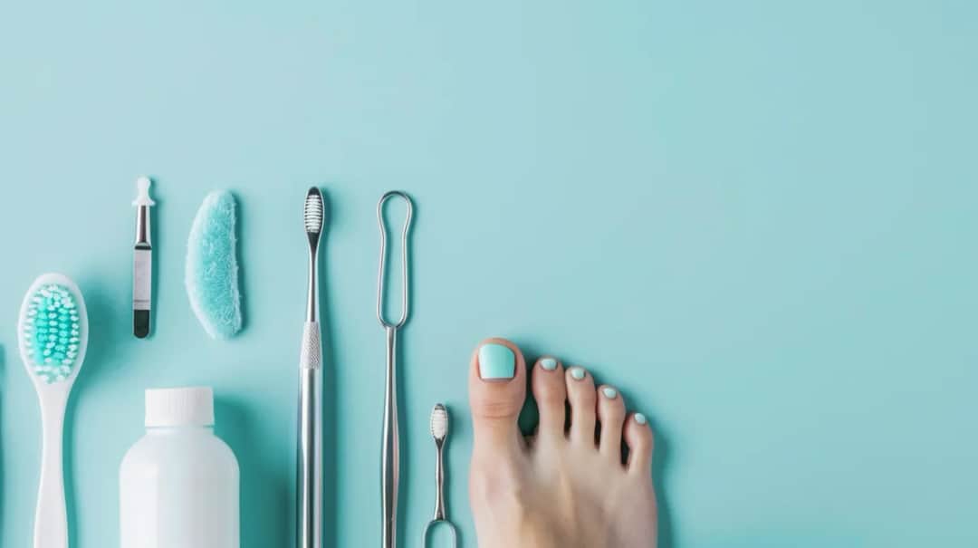 Odpadające paznokcie nóg: Przyczyny i rozwiązania problemu